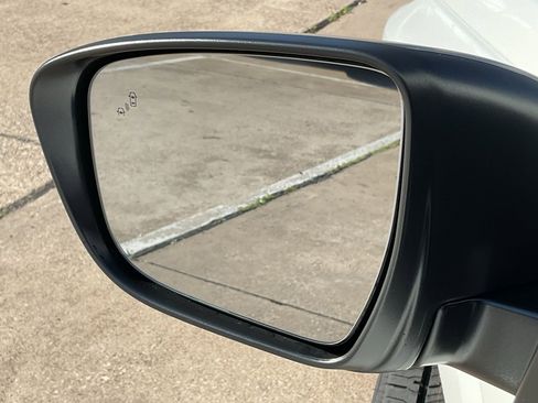 New 2026 Nissan Frontier S image 10