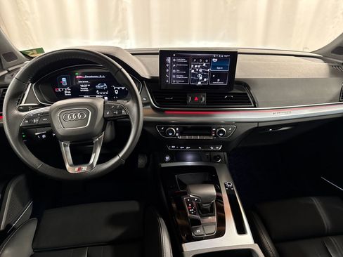 Used 2025 Audi Q5 2.0T Premium Plus w/ Premium Plus Package AWD/4WD image 4