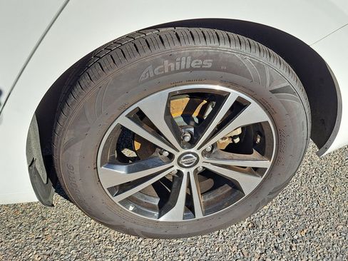 Used 2022 Nissan Sentra SV image 28