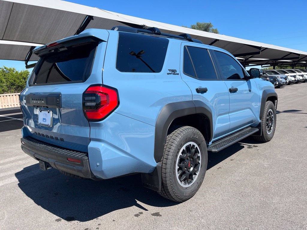 Used 2025 Toyota 4Runner TRD Off-Road Premium w/ Tow Technology Package AWD/4WD image 4