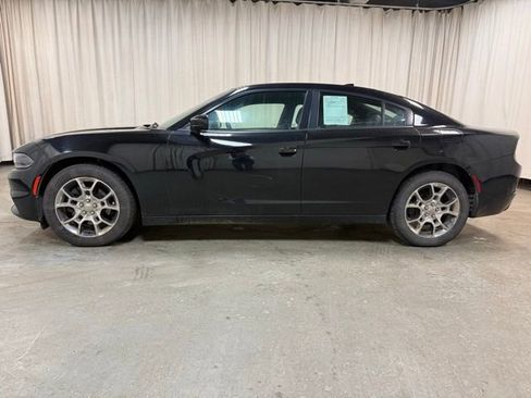 Used 2016 Dodge Charger SXT w/ AWD Plus Group image 9