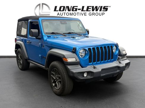 Used 2024 Jeep Wrangler Sport AWD/4WD image 7