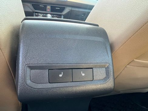 Used 2021 Volkswagen Jetta SE FWD image 14
