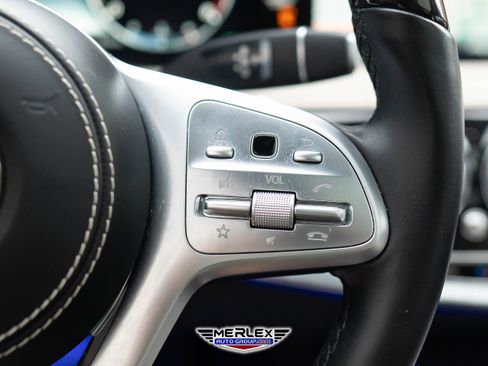 Used 2018 Mercedes-Benz S 560 Sedan image 25