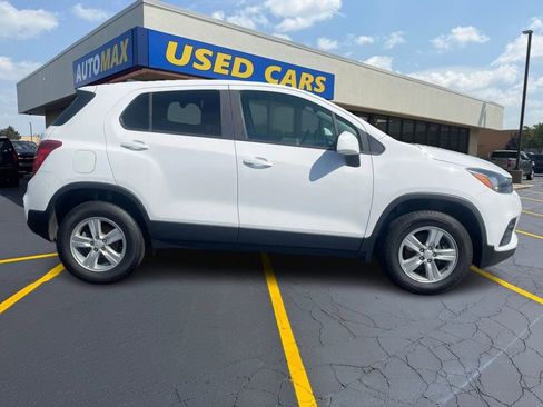Used 2021 Chevrolet Trax LS w/ Tint and Cruise Package AWD/4WD image 2
