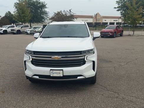 Used 2022 Chevrolet Suburban LT AWD/4WD image 28