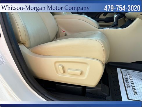 Used 2017 Toyota Highlander Limited Platinum FWD image 43