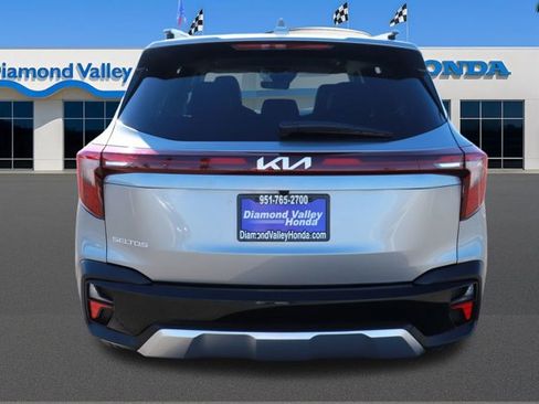 Used 2025 Kia Seltos S image 5