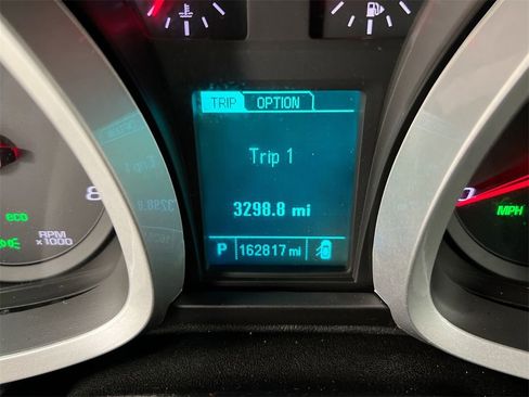 Used 2015 Chevrolet Equinox LT image 12