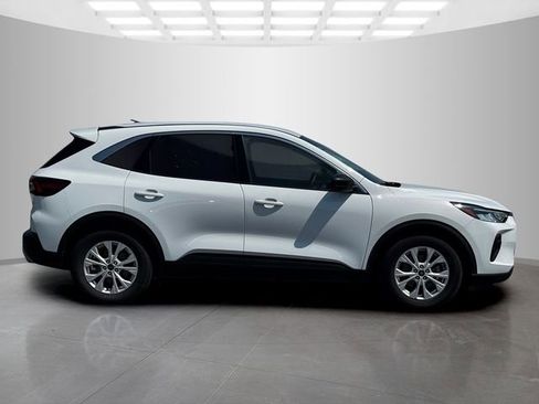 Used 2024 Ford Escape Active FWD image 8