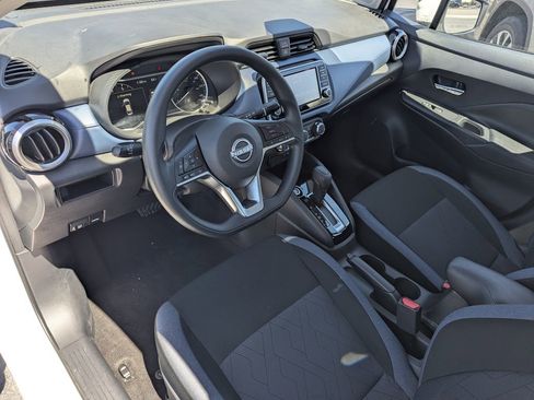 Used 2025 Nissan Versa SV w/ Trunk Package FWD image 23