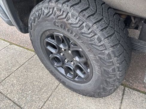 Used 2025 Chevrolet Silverado 1500 ZR2 w/ ZR2 Bison Edition AWD/4WD image 3