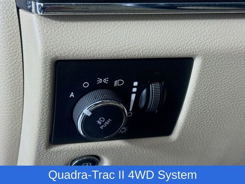 Used 2020 Jeep Grand Cherokee Limited image 11