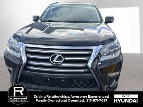 Used 2018 Lexus GX 460 image 2