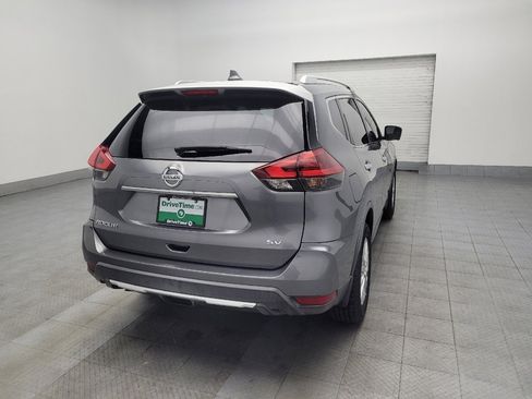Used 2018 Nissan Rogue SV w/ Premium Package image 9