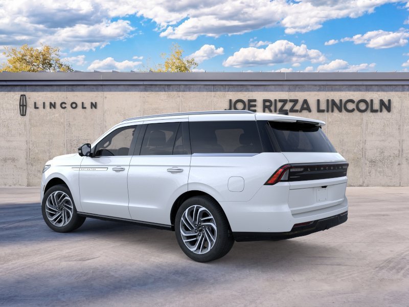 New 2025 Lincoln Navigator Reserve AWD/4WD image 4