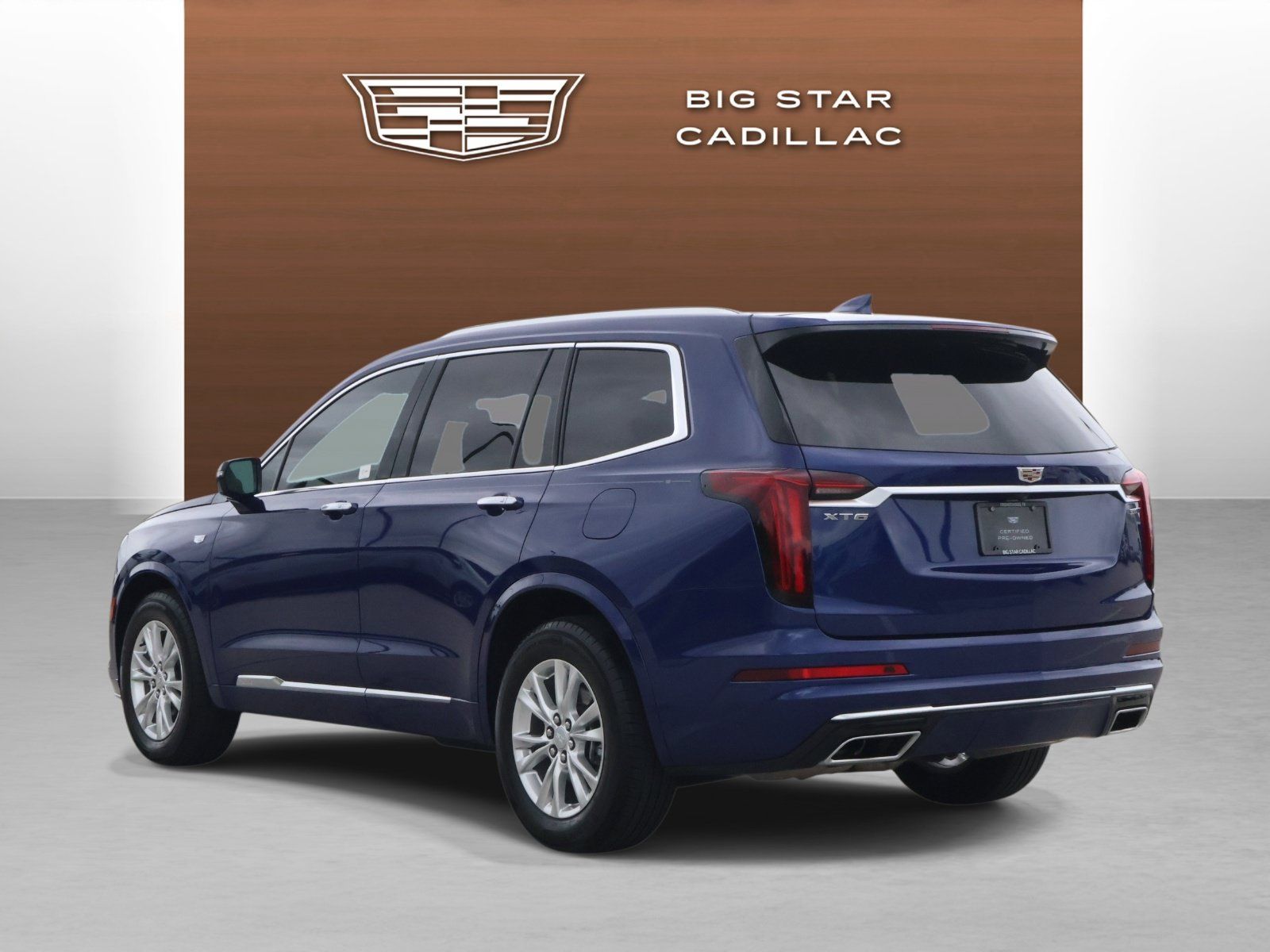 Used 2025 Cadillac XT6 Luxury FWD image 3