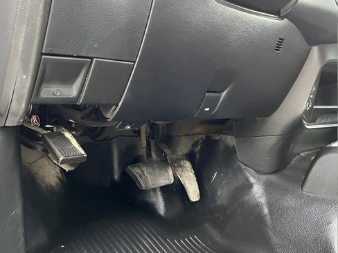 Used 2023 RAM 3500 Tradesman w/ Chrome Appearance Group image 13