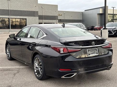 New 2025 Lexus ES 350 Ultra Luxury image 7