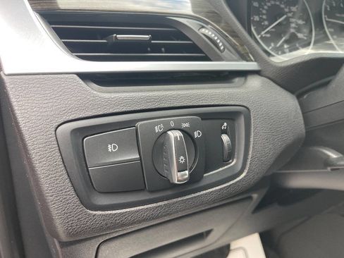 Used 2018 BMW X1 xDrive28i image 21