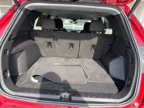 Used 2022 Chevrolet Equinox LT image 29