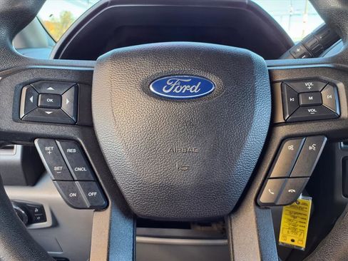 Used 2019 Ford F250 XL w/ Power Equipment Group image 15