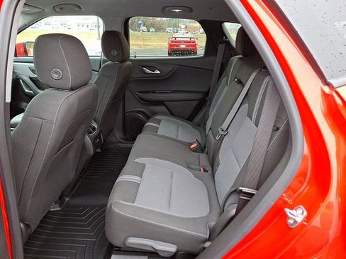 Certified 2024 Chevrolet Blazer LT w/ Convenience Package image 10