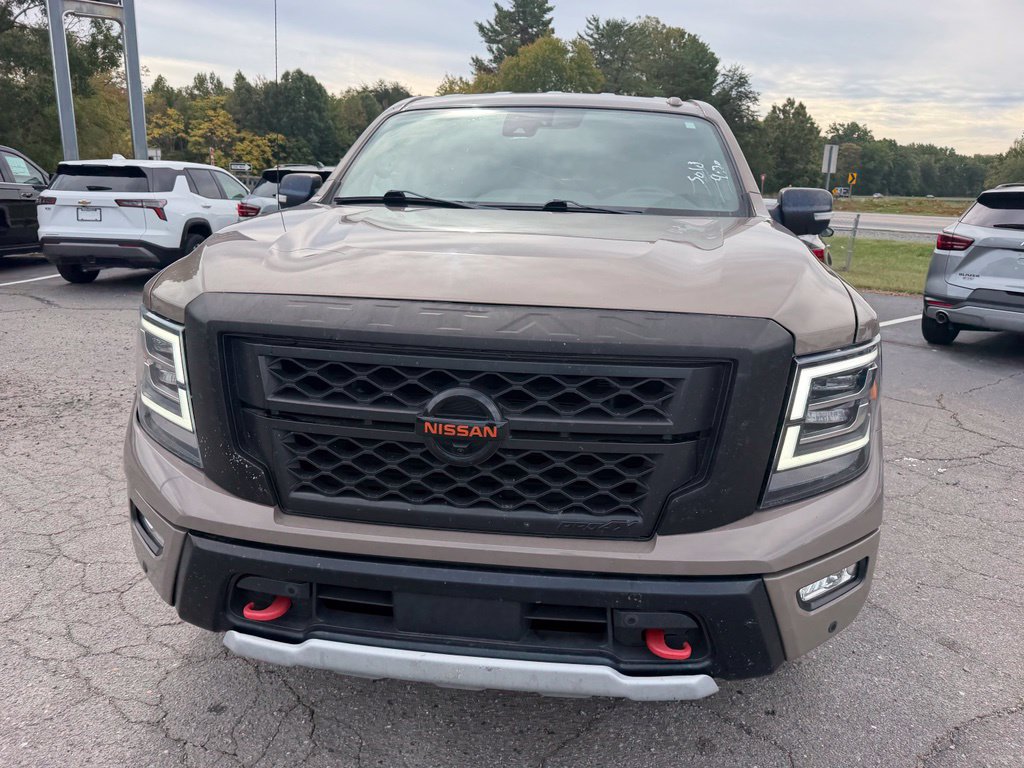Used 2021 Nissan Titan PRO-4X w/ Pro-4x Convenience Package AWD/4WD image 6