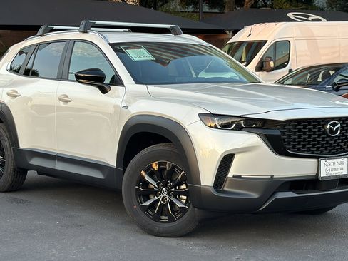 Certified 2025 MAZDA CX-50 2.5 Hybrid w/ Cargo Package image 2