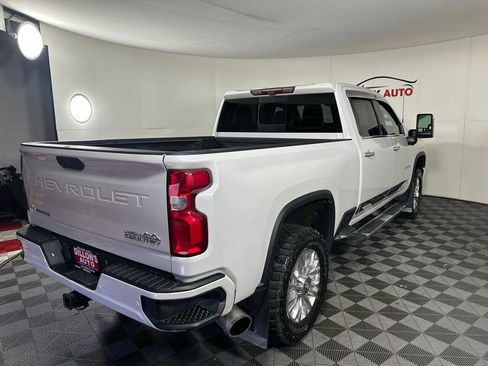 Used 2020 Chevrolet Silverado 3500 High Country w/ Z71 Off-Road Package image 8