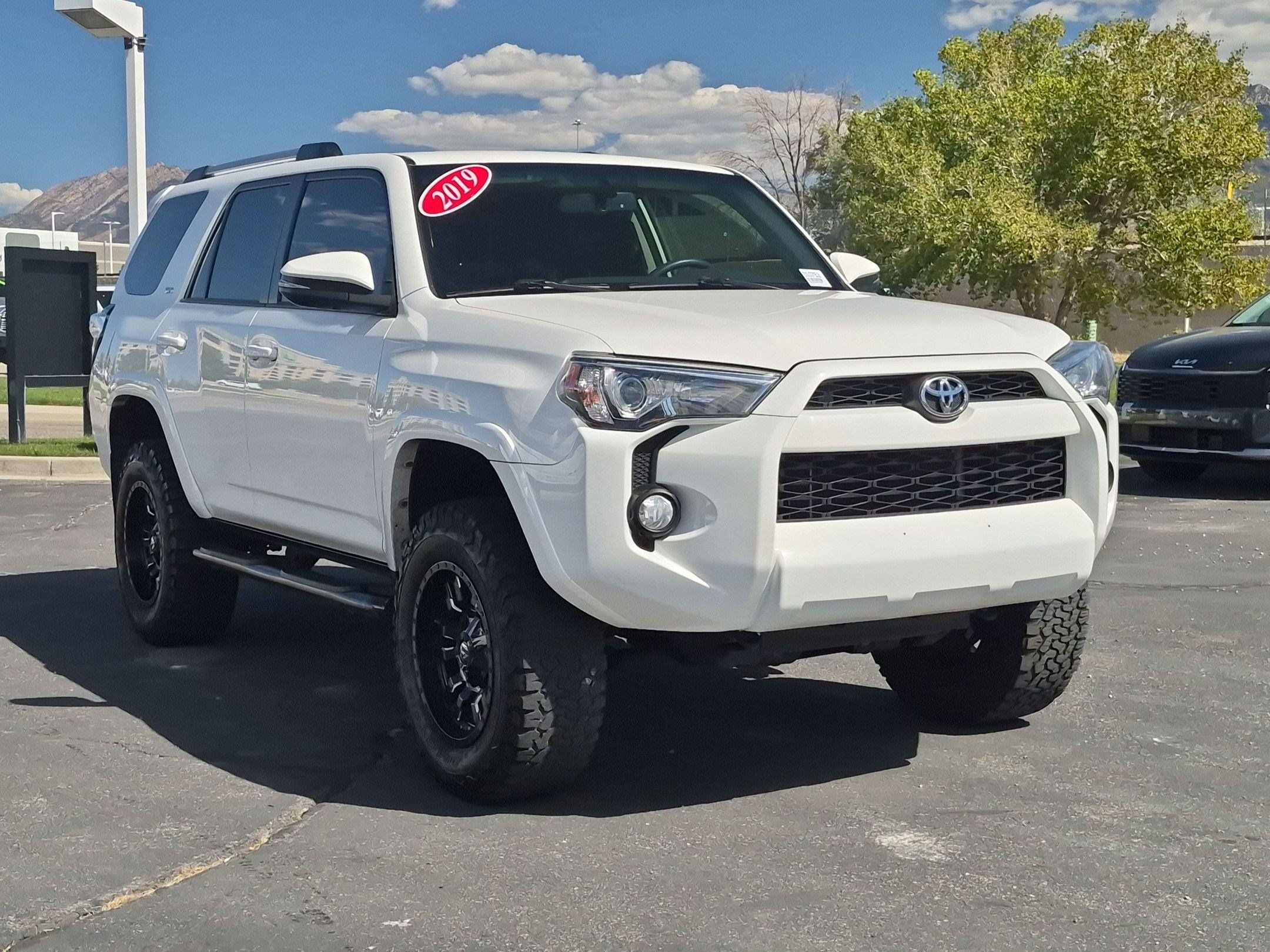 Used 2019 Toyota 4Runner SR5 Premium AWD/4WD image 7