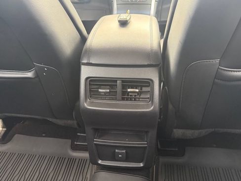 Certified 2019 Ford Edge SEL w/ Equipment Group 201A AWD/4WD image 32
