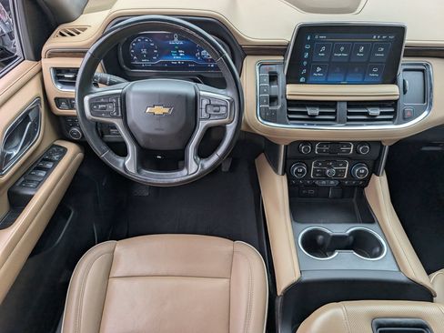 Used 2023 Chevrolet Tahoe Premier w/ Premium Package AWD/4WD image 10