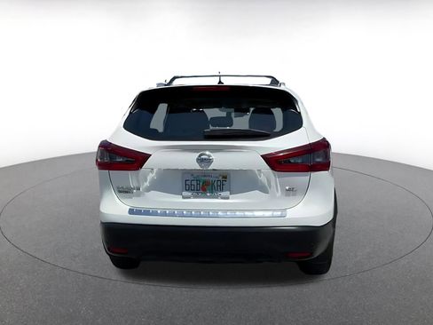 Used 2022 Nissan Rogue Sport SL image 12