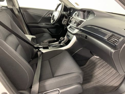 Used 2015 Honda Accord Sport image 15