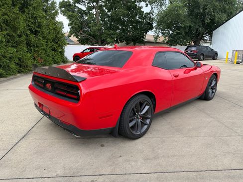 Used 2019 Dodge Challenger R/T Scat Pack w/ Driver Convenience Group RWD image 29