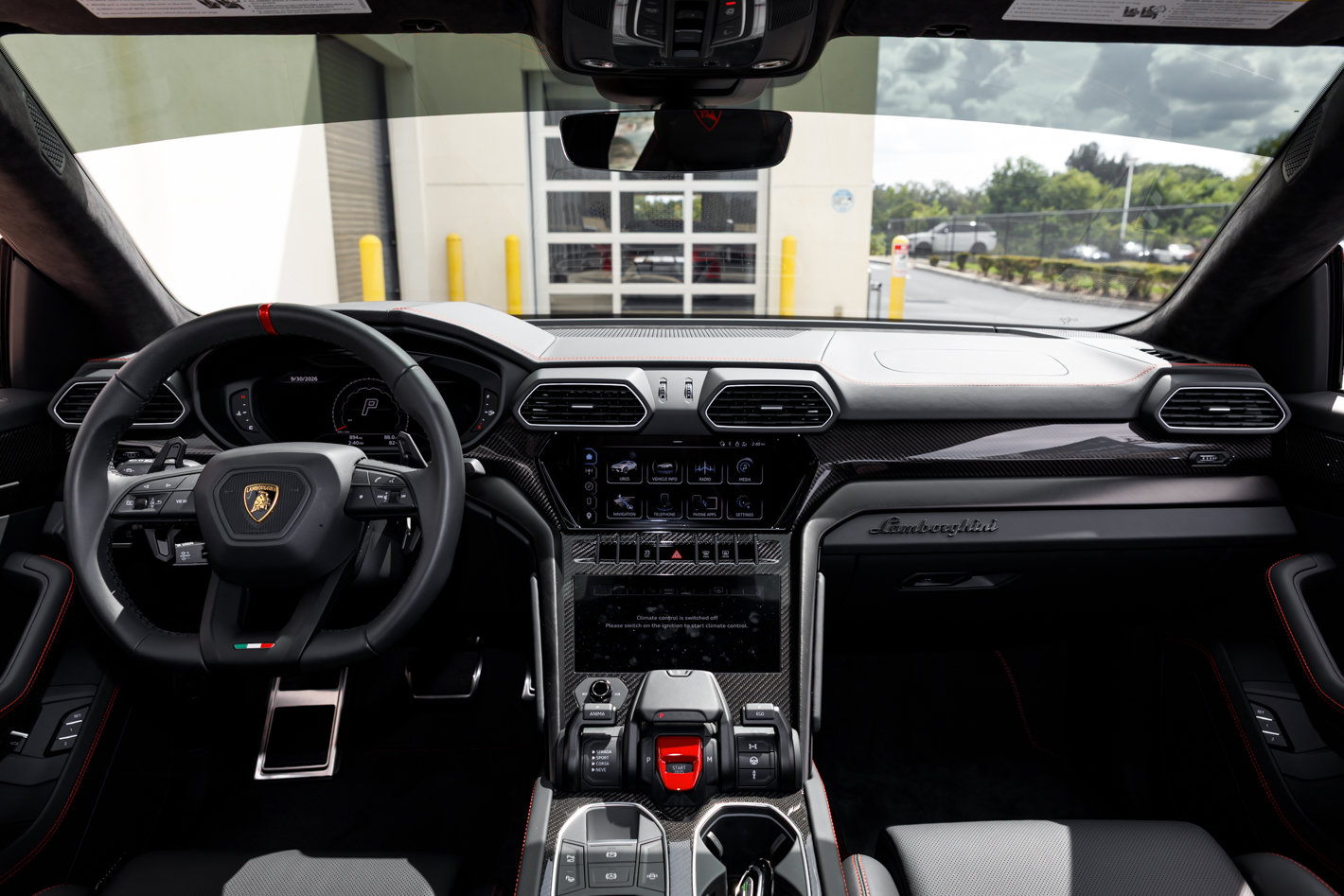 Used 2024 Lamborghini Urus S AWD/4WD image 34