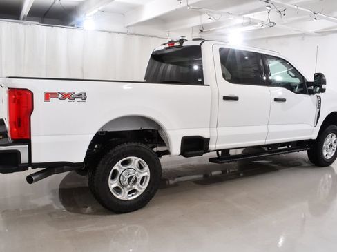 New 2026 Ford F350 XLT w/ FX4 Off-Road Package AWD/4WD image 11