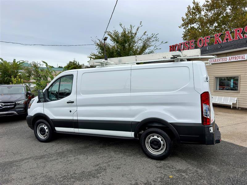 Used 2019 Ford Transit 250 130 Low Roof RWD image 2