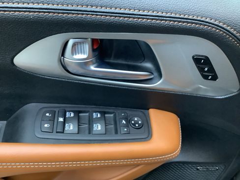 New 2026 Chrysler Pacifica Pinnacle w/ Trailer Tow Group image 13