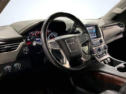 Used 2019 GMC Yukon SLT image 14