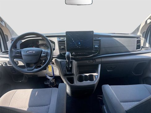 Used 2024 Ford Transit 350 XLT image 22