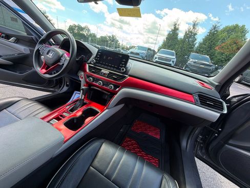 Used 2018 Honda Accord LX image 25