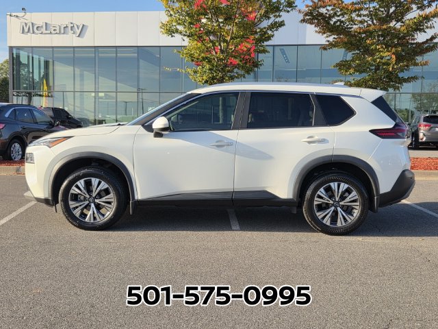 Used 2023 Nissan Rogue SV w/ SV Premium B Package FWD image 2