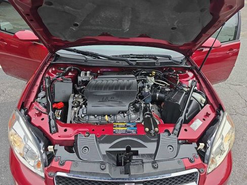 Used 2009 Chevrolet Impala SS w/ Convenience Package image 30