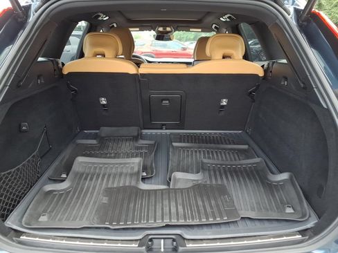 Used 2024 Volvo XC60 B5 Ultimate w/ Protection Package Premier AWD/4WD image 20