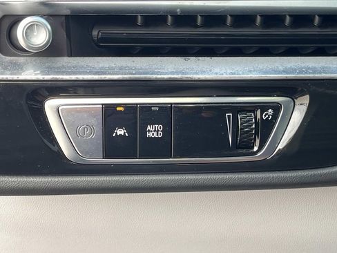 Certified 2024 Cadillac Lyriq Luxury AWD/4WD image 27