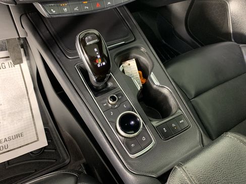 Used 2020 Cadillac XT4 Premium Luxury w/ Enhanced Visibility Package AWD/4WD image 24