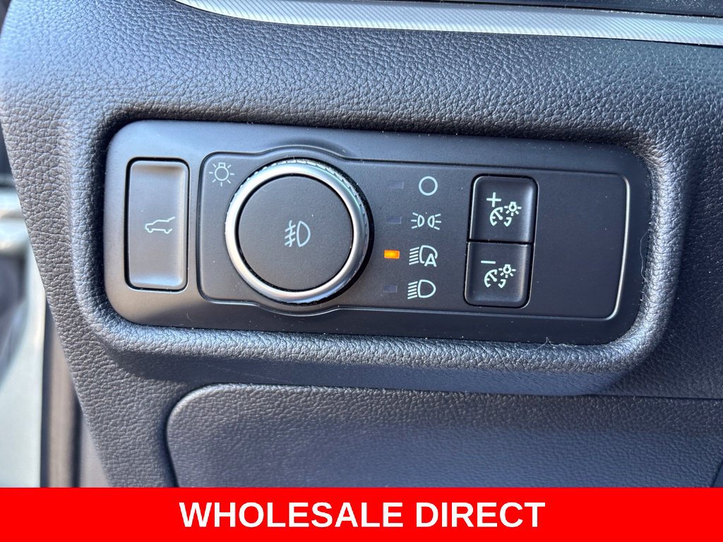 Used 2020 Ford Explorer XLT w/ Equipment Group 202A AWD/4WD image 15