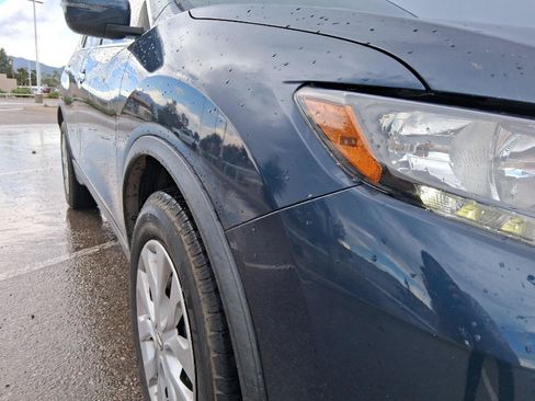 Used 2016 Nissan Rogue S w/ Appearance Package FWD image 13